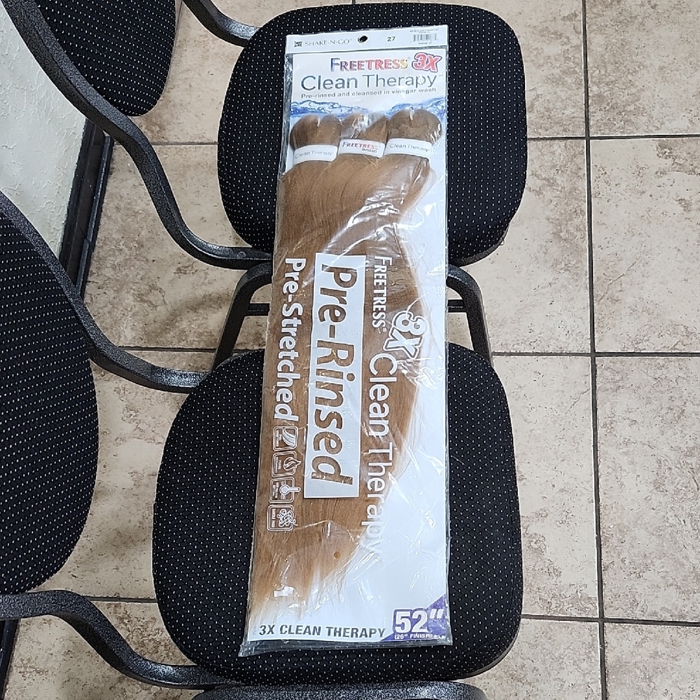 FREETRESS CLEAN THERAPY PRE-RINSED HAIR EXTENSIONS